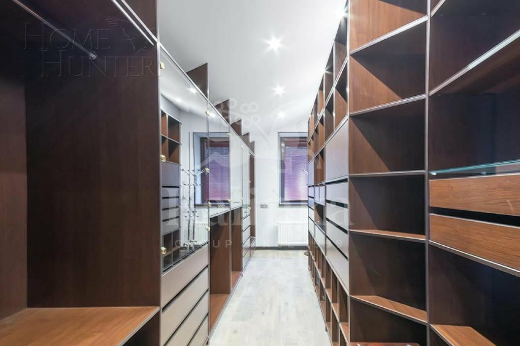 2-этажный коттедж 450 м² с отделкой