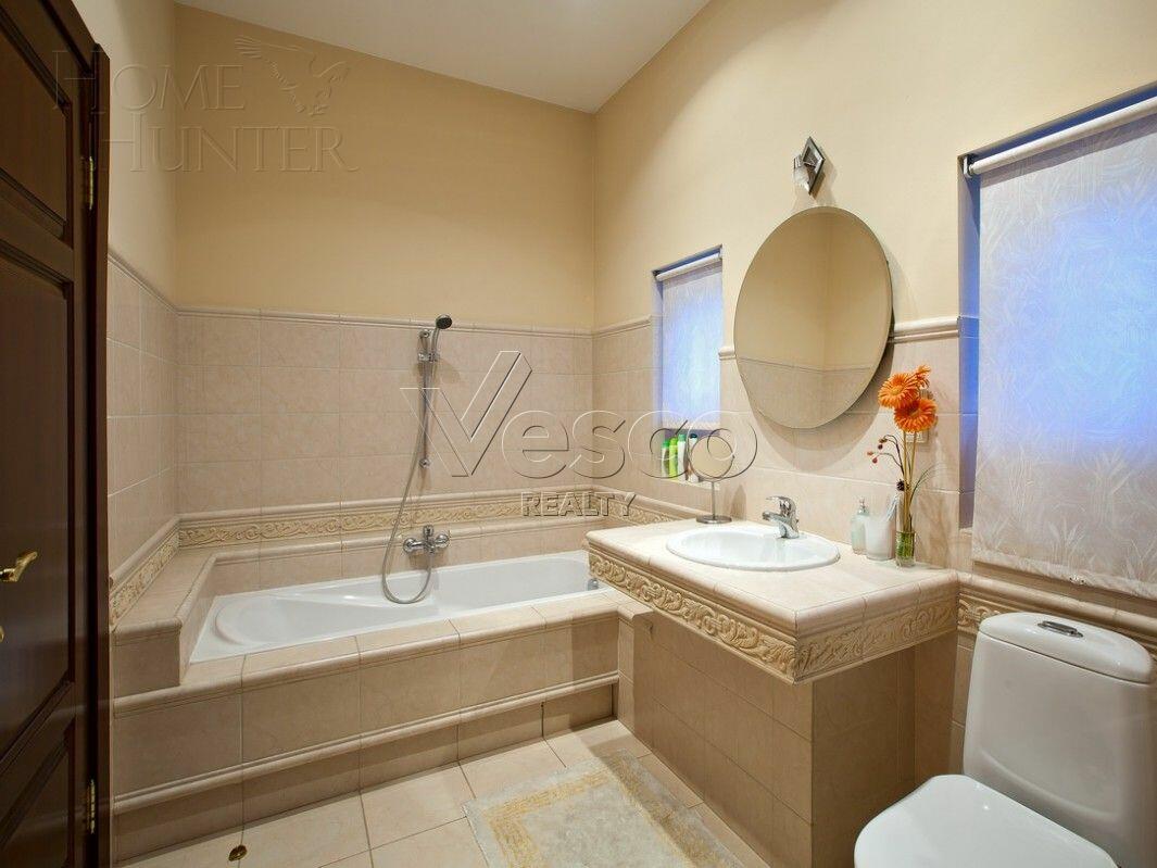 2-этажный коттедж 650 м² с отделкой