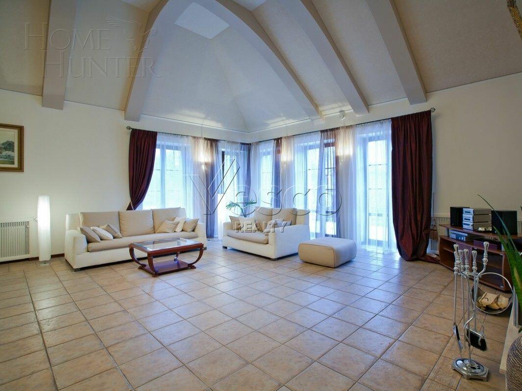 2-этажный коттедж 650 м² с отделкой