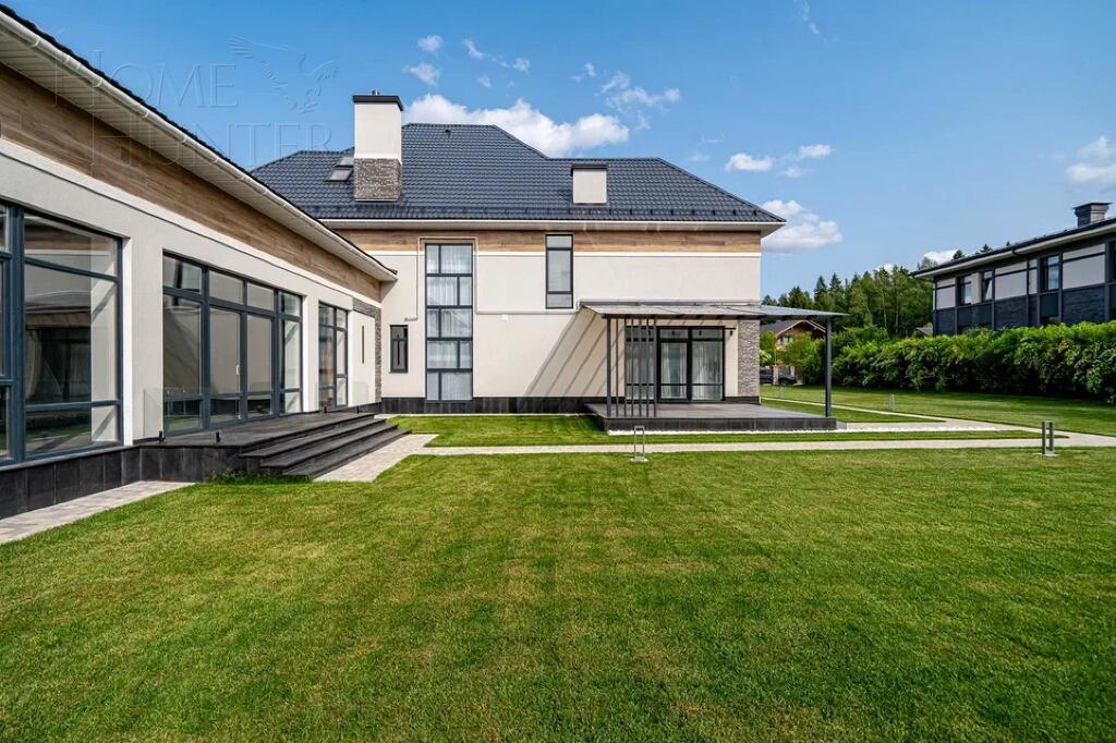 2-этажный коттедж 600 м² с отделкой