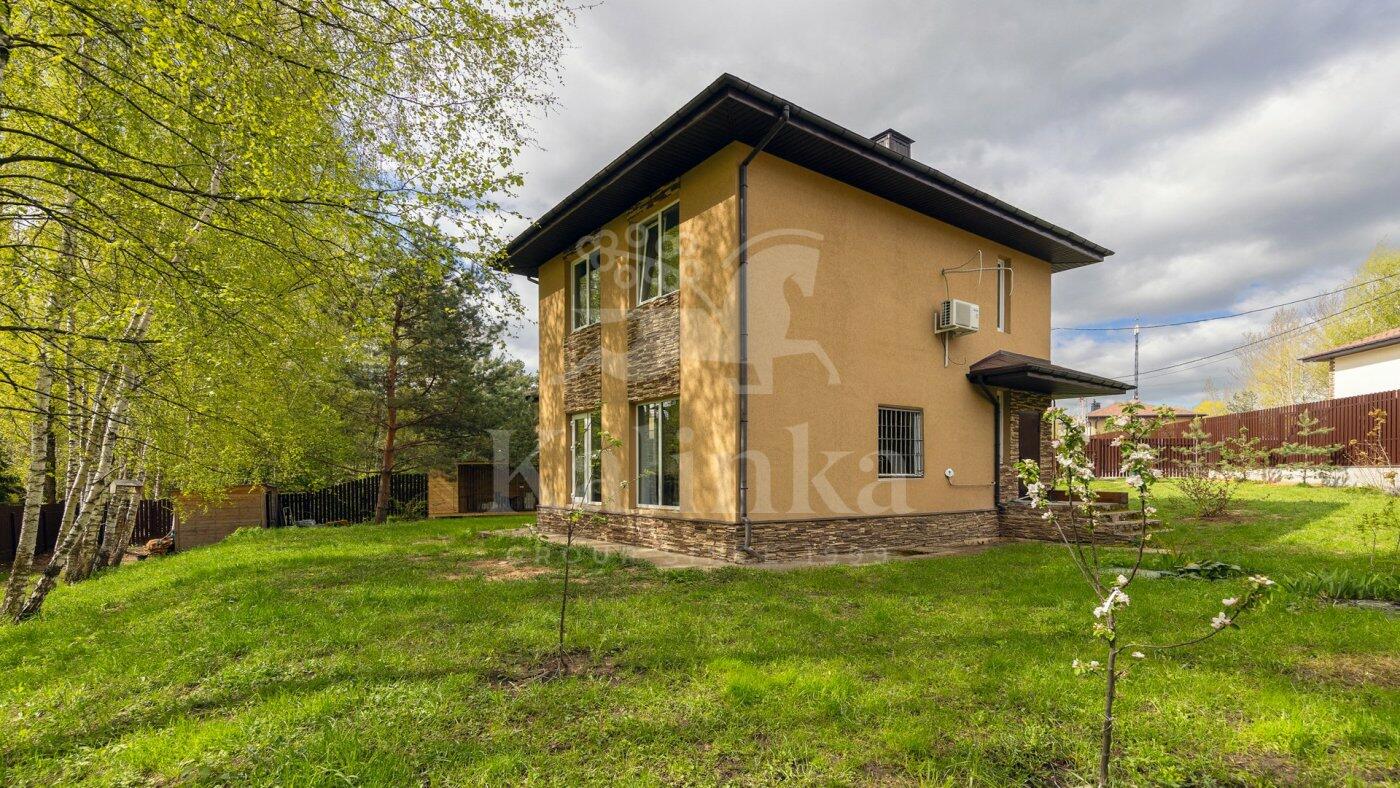 2-этажный коттедж 90 м² с отделкой