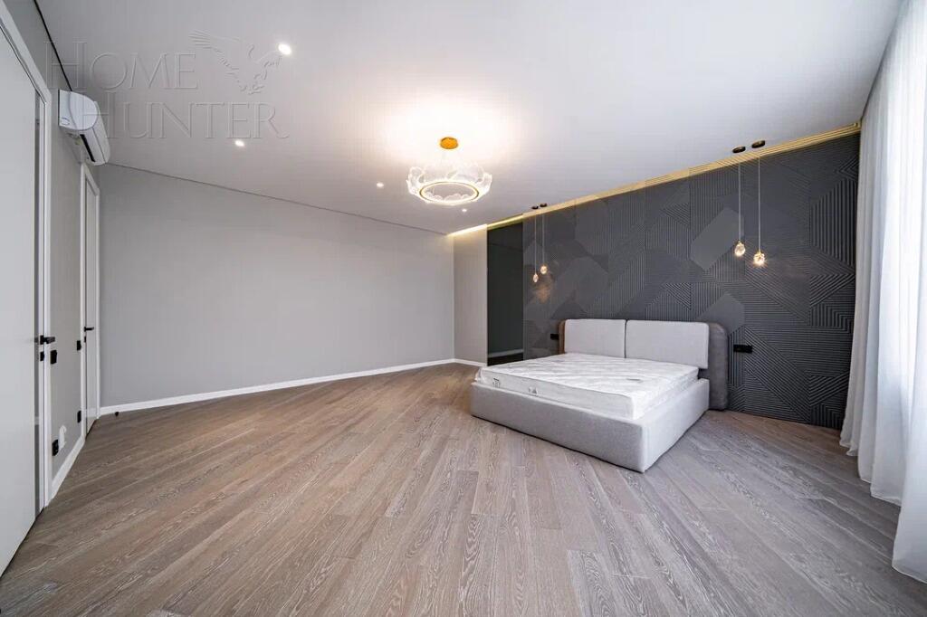 2-этажный коттедж 600 м² с отделкой