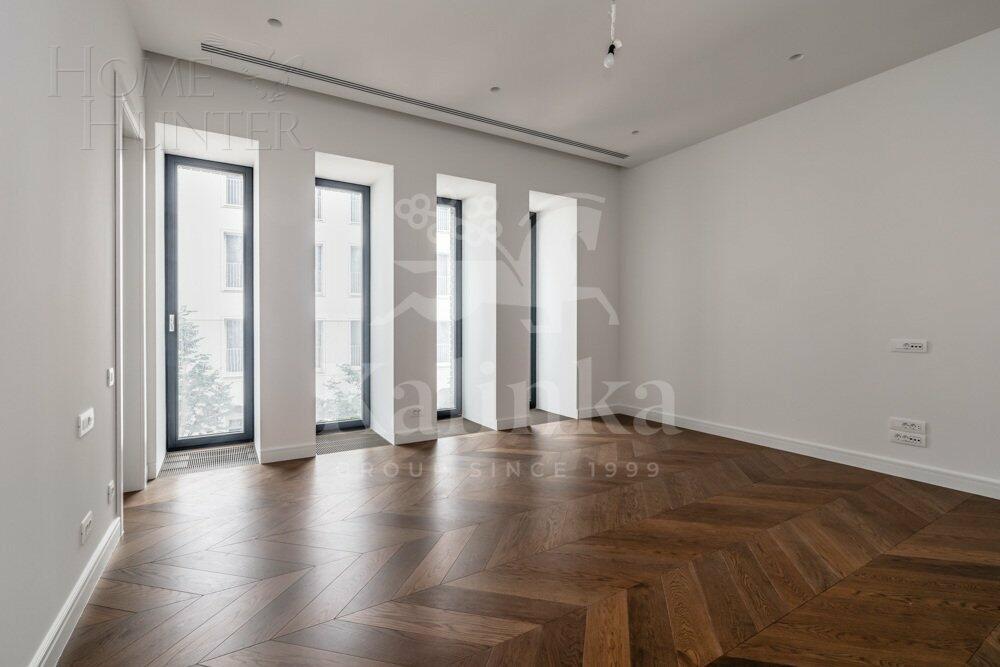 3-КОМН. КВАРТИРА С ОТДЕЛКОЙ 156 М² НА 2 ЭТАЖЕ