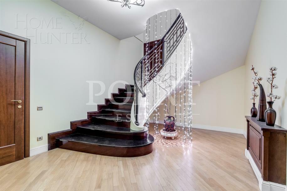 2-этажный коттедж 462 м² с отделкой