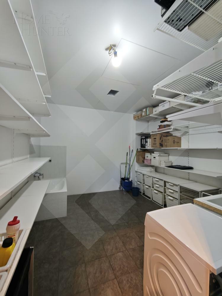 3-этажный коттедж 900 м² с отделкой