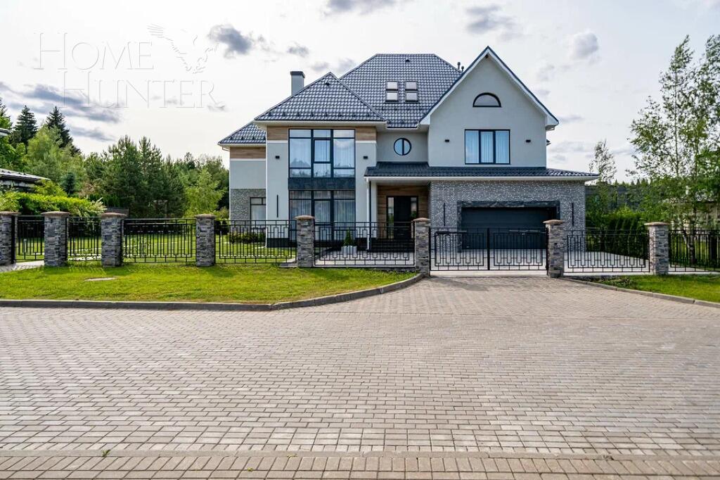 2-этажный коттедж 600 м² с отделкой