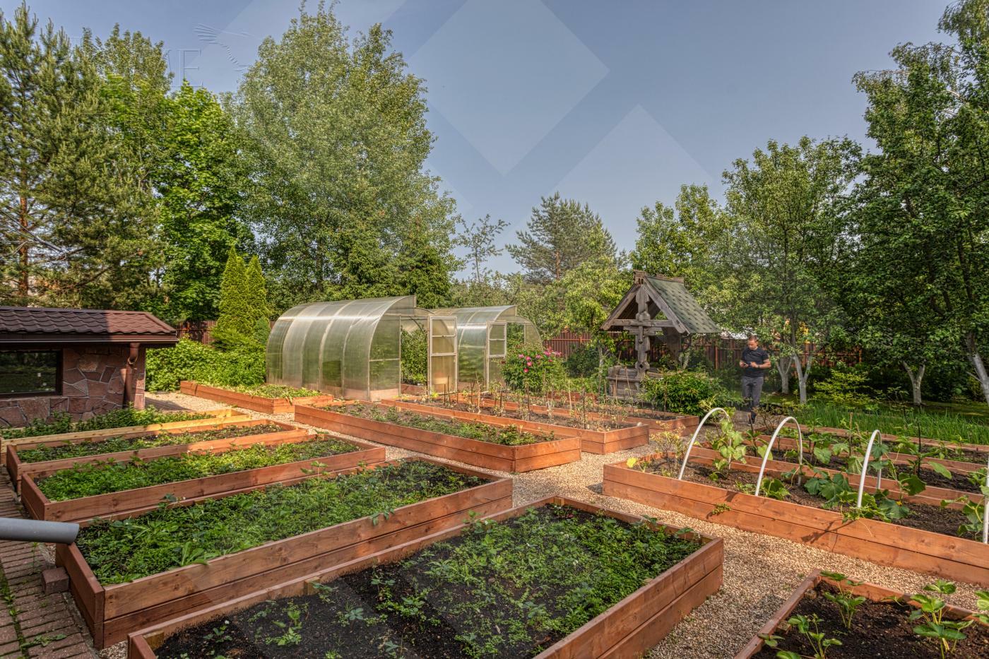 2-этажный коттедж 640 м² с отделкой