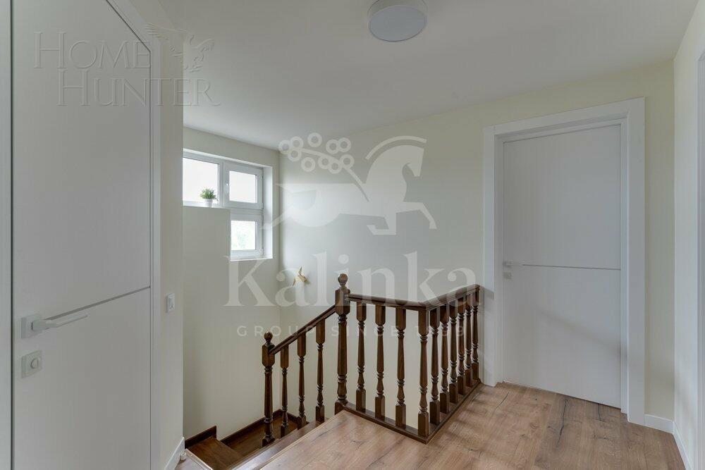 2-этажный коттедж 200 м² с отделкой