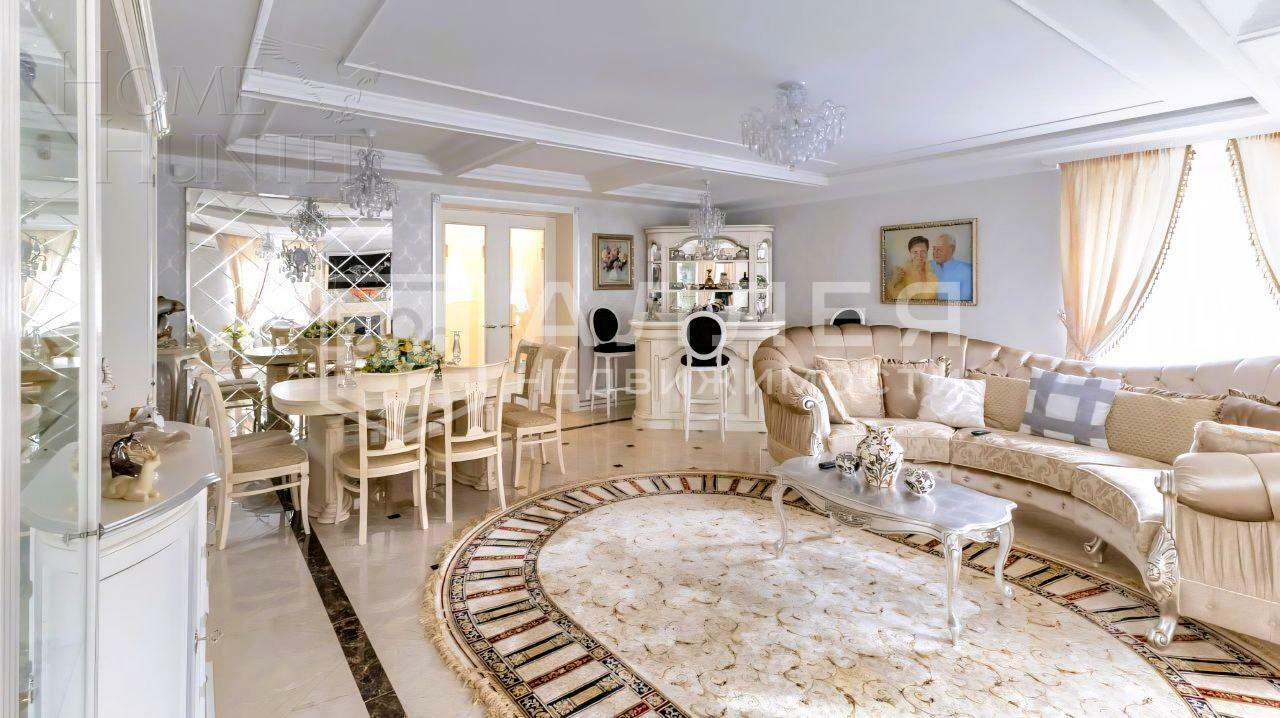 2-этажный коттедж 250 м² с отделкой