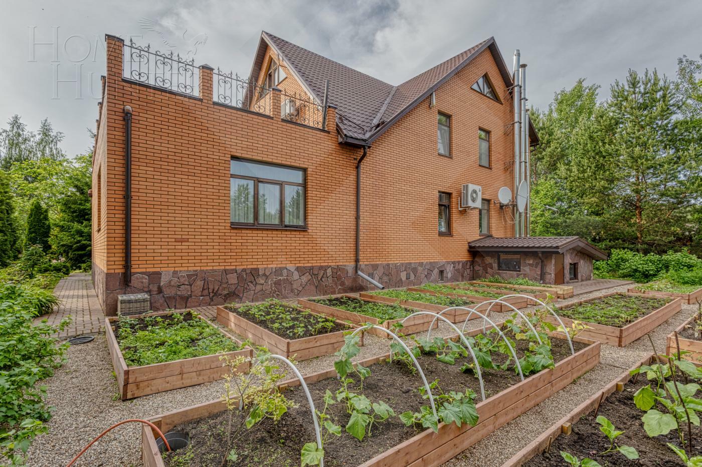 2-этажный коттедж 640 м² с отделкой