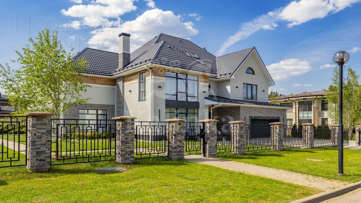 2-этажный коттедж 600 м² с отделкой