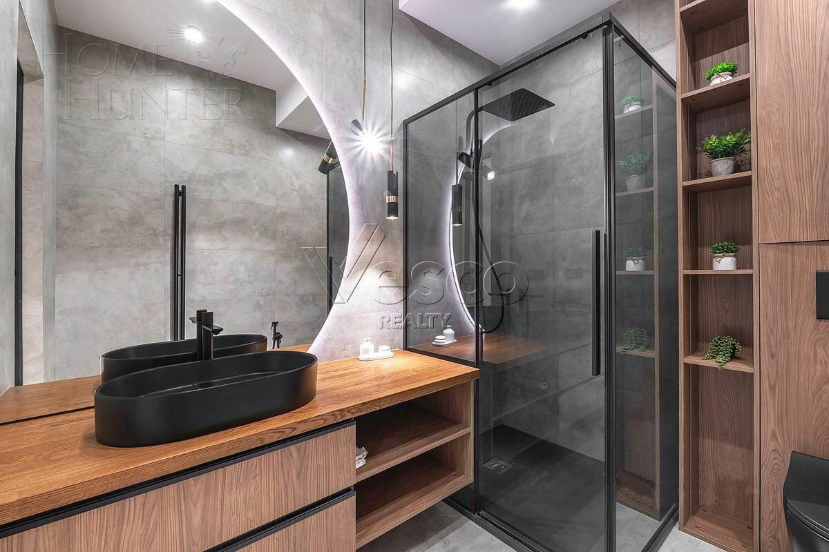 2-этажный коттедж 300 м² с отделкой