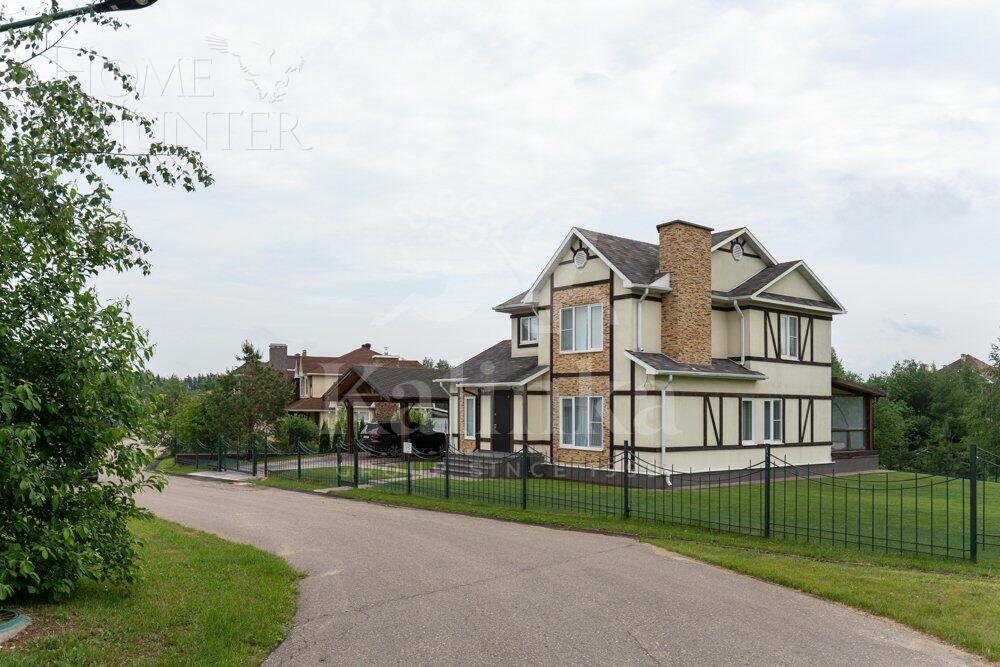 2-этажный коттедж 200 м² с отделкой