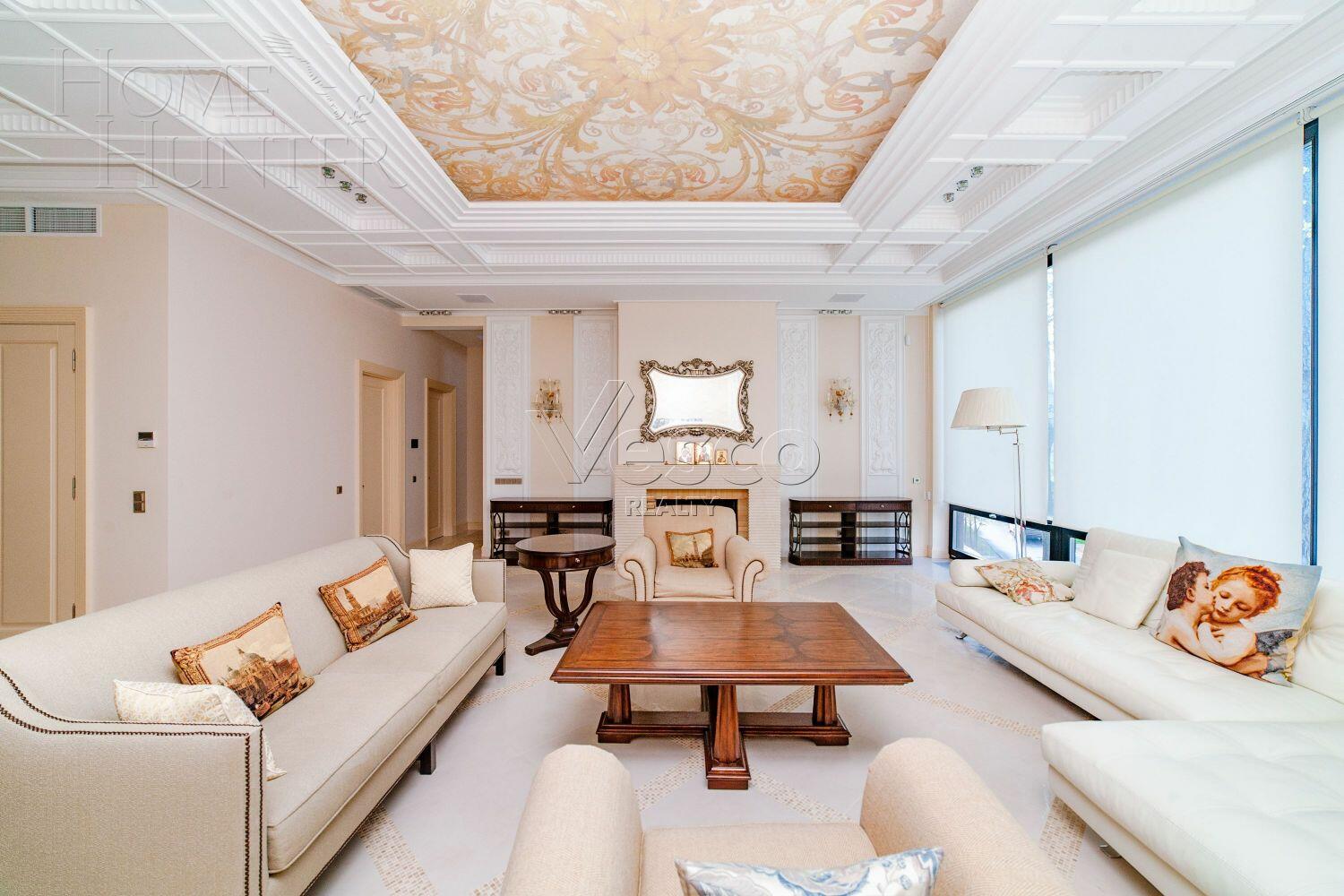 3-этажный таунхаус 340 м² с отделкой