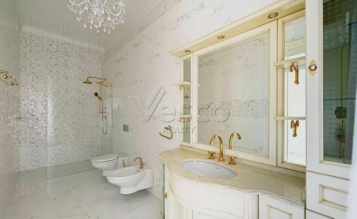 2-этажный таунхаус 430 м² с отделкой