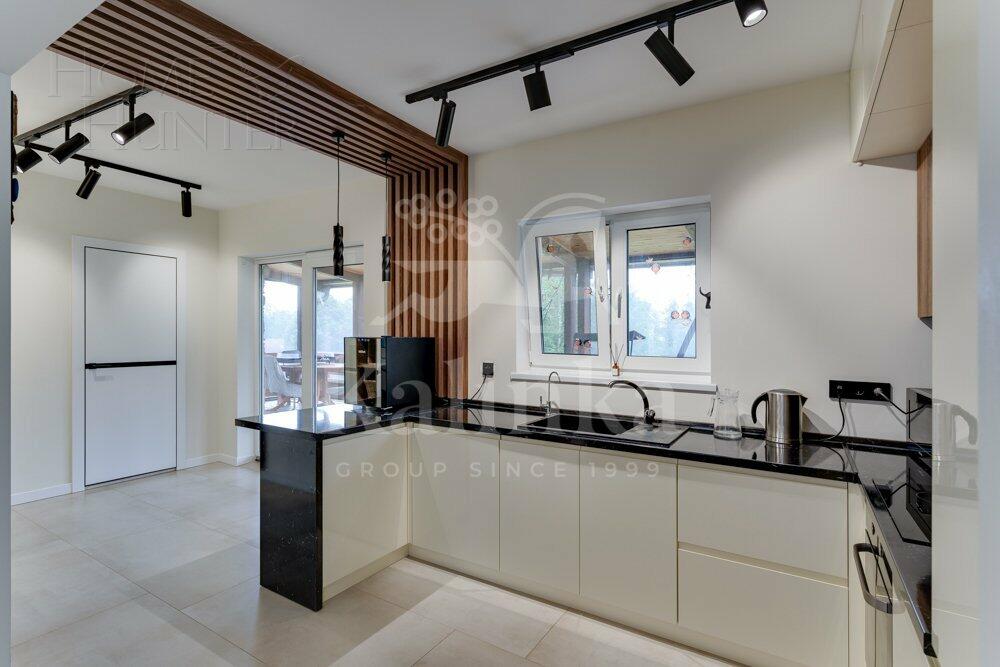 2-этажный коттедж 200 м² с отделкой