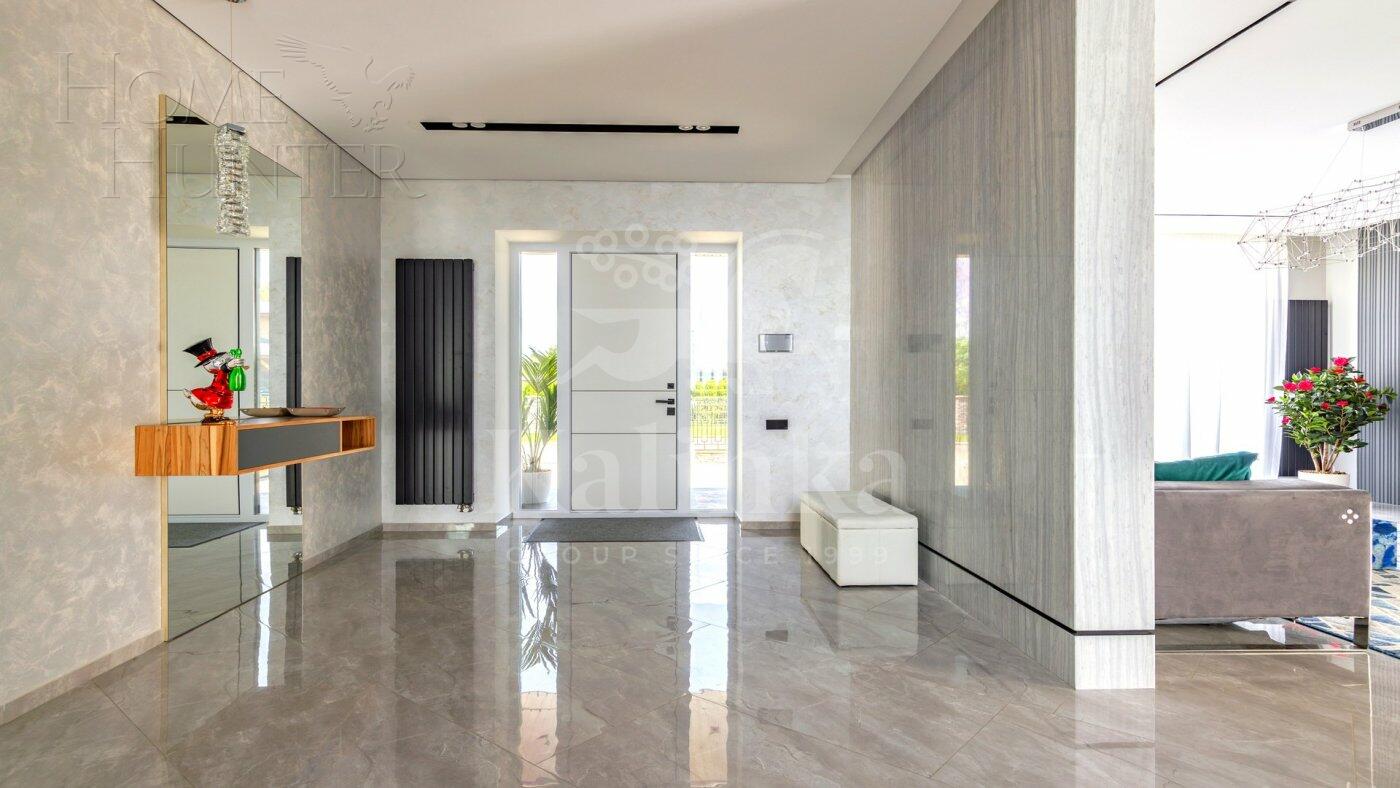 2-этажный коттедж 600 м² с отделкой