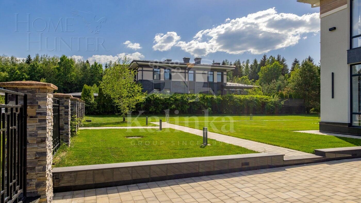 2-этажный коттедж 600 м² с отделкой