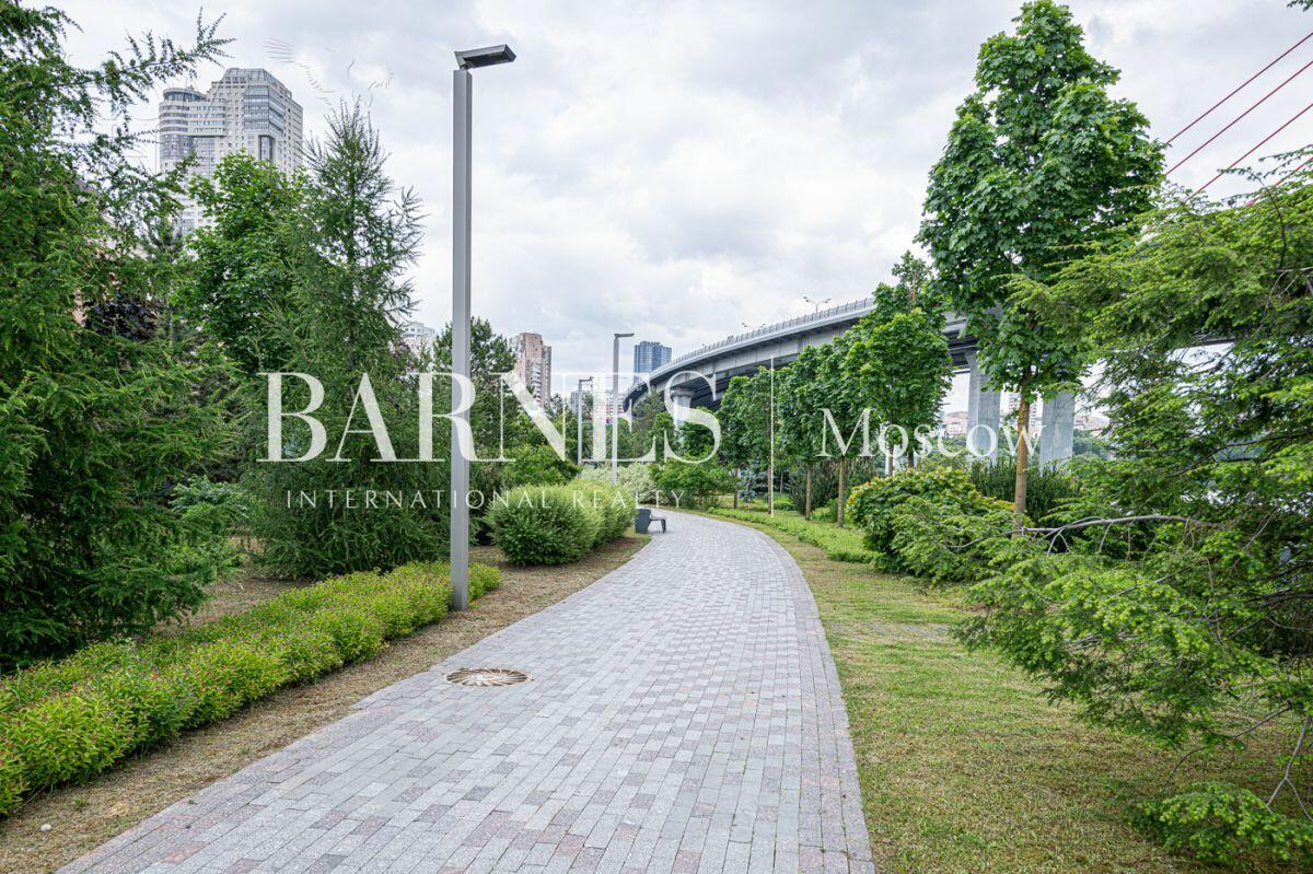 4-УРОВНЕВЫЙ ТАУНХАУС БЕЗ ОТДЕЛКИ 420 М² НА 1 ЭТАЖЕ