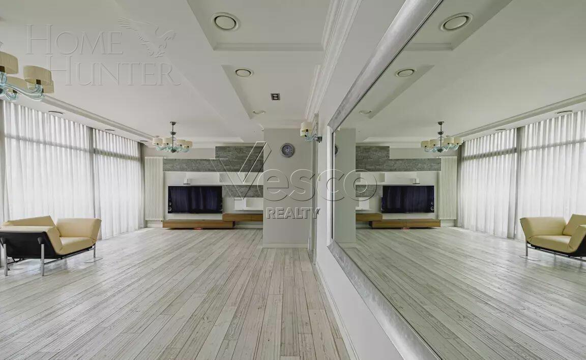 2-этажный таунхаус 430 м² с отделкой