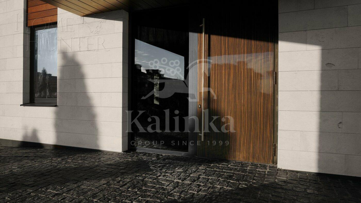3-этажный коттедж 1 770 м² без отделки