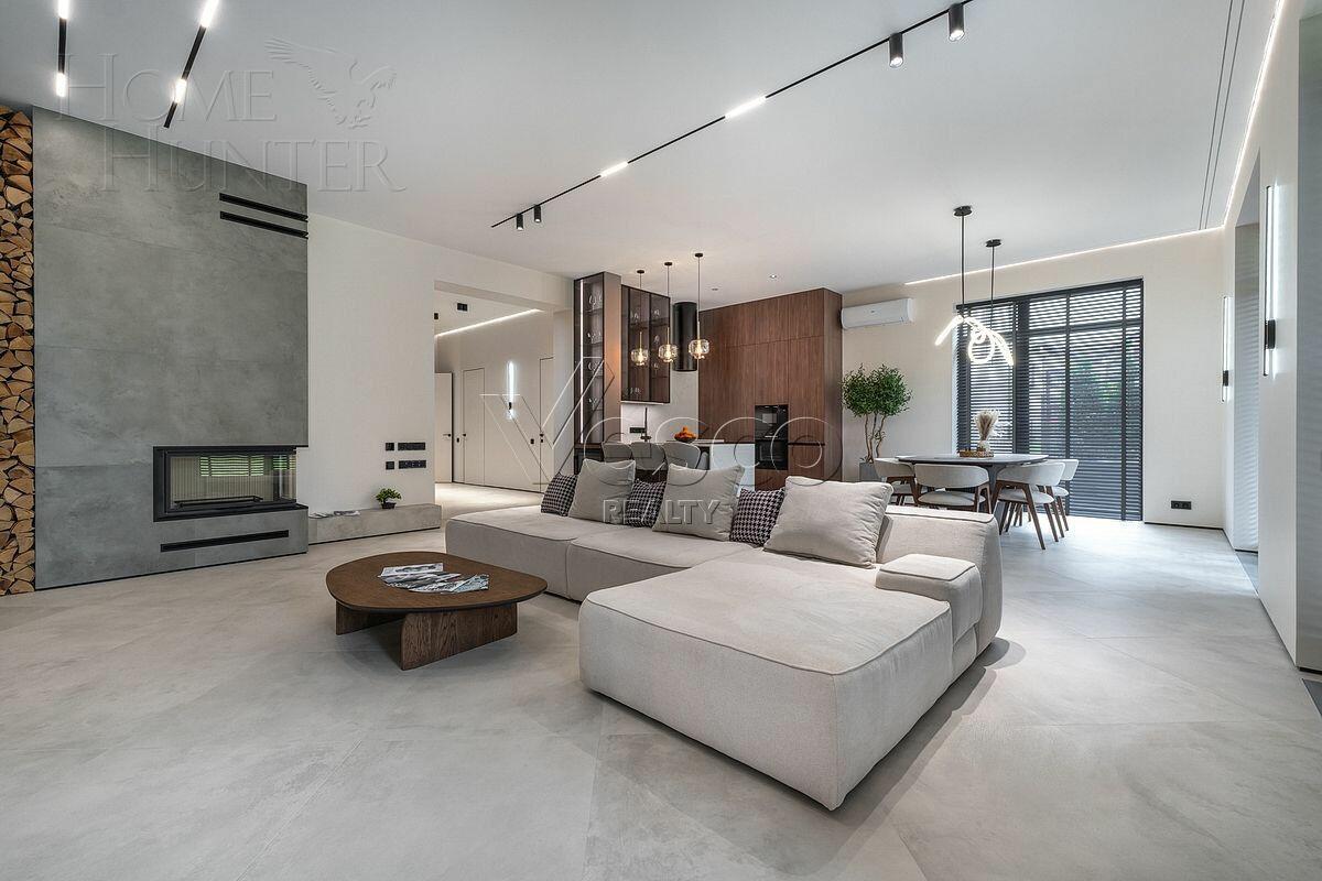 2-этажный коттедж 300 м² с отделкой