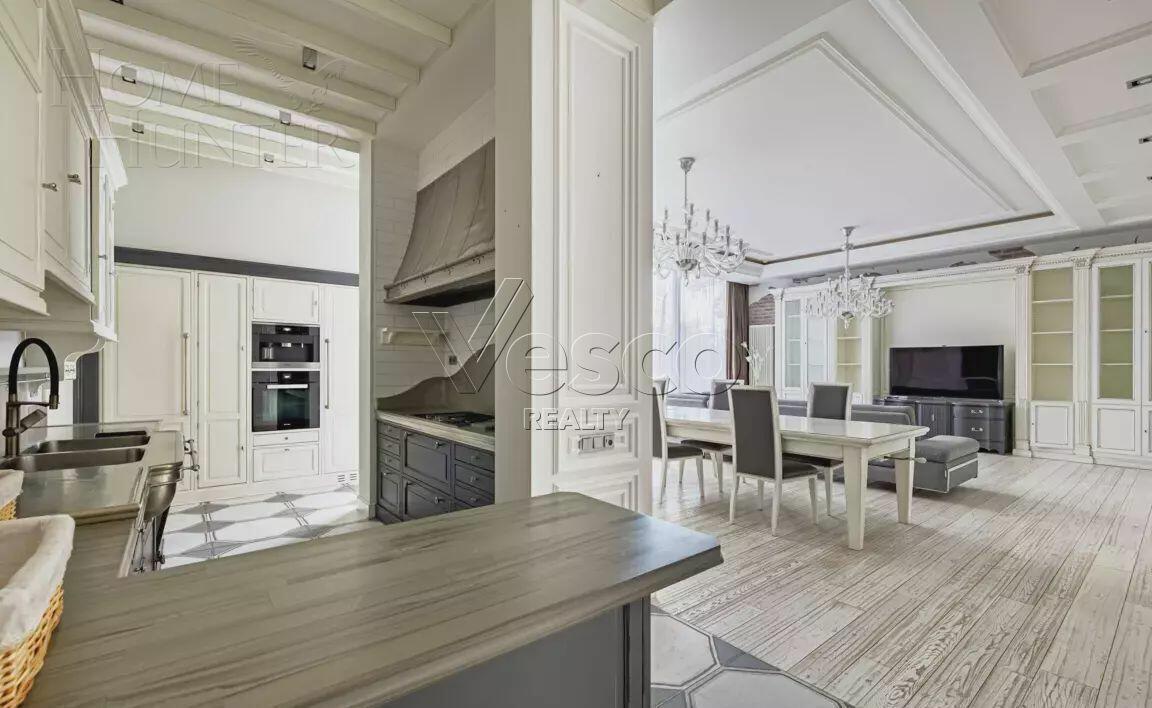 2-этажный таунхаус 430 м² с отделкой