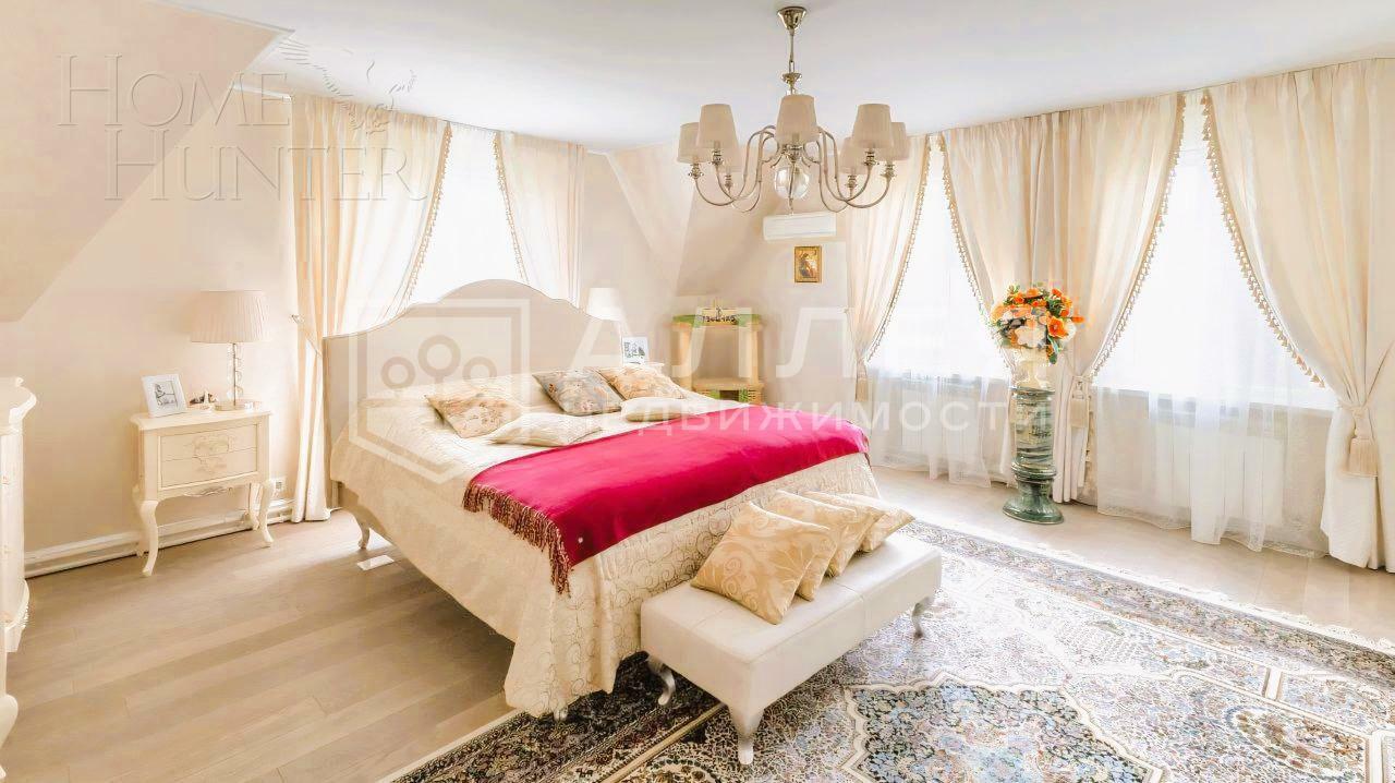 2-этажный коттедж 250 м² с отделкой