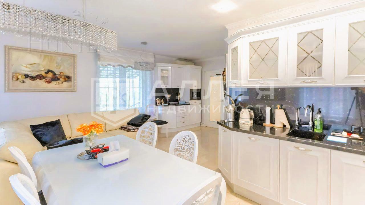 2-этажный коттедж 250 м² с отделкой