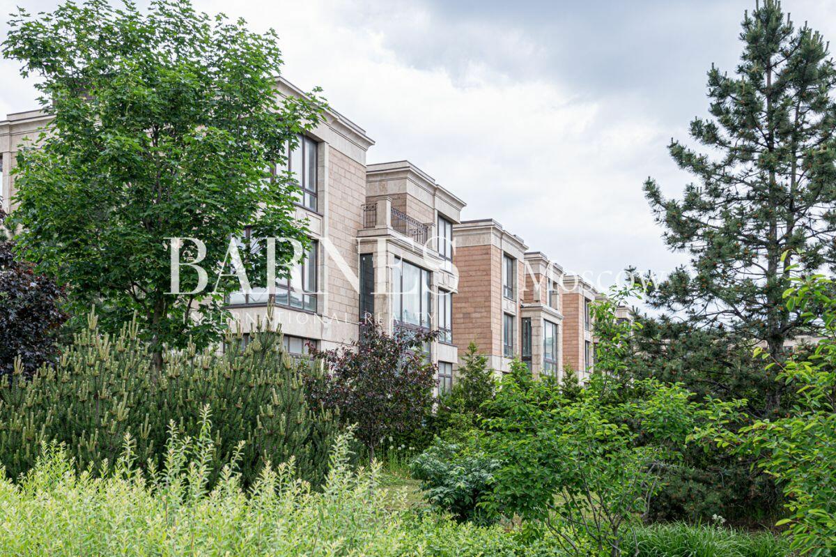 4-УРОВНЕВЫЙ ТАУНХАУС БЕЗ ОТДЕЛКИ 420 М² НА 1 ЭТАЖЕ