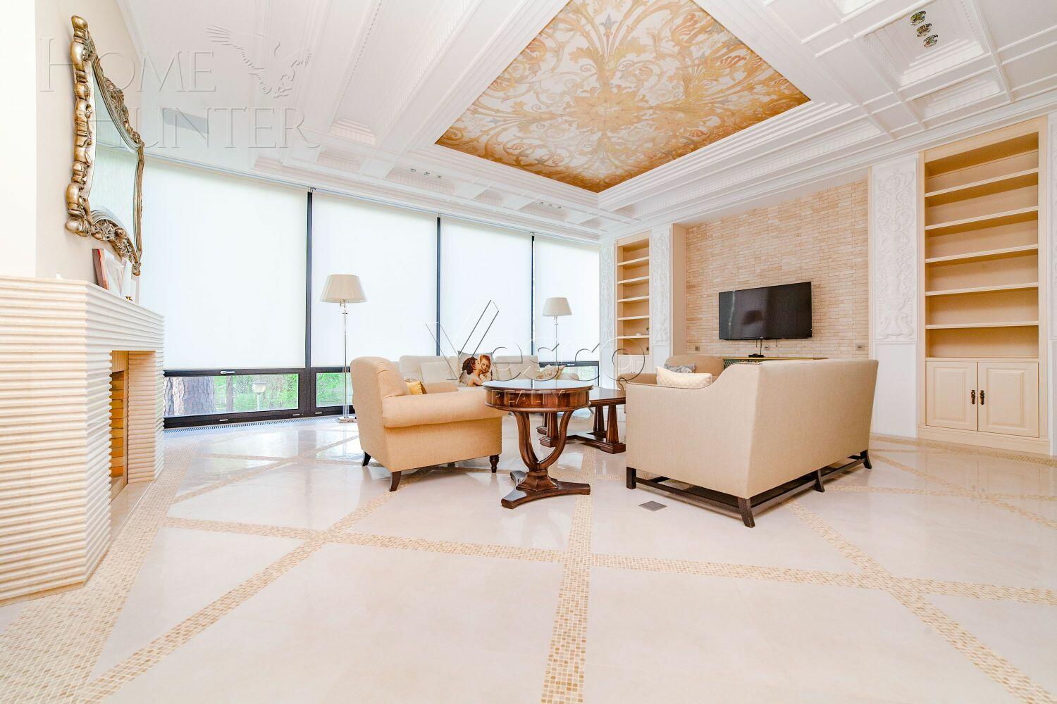 3-этажный таунхаус 340 м² с отделкой