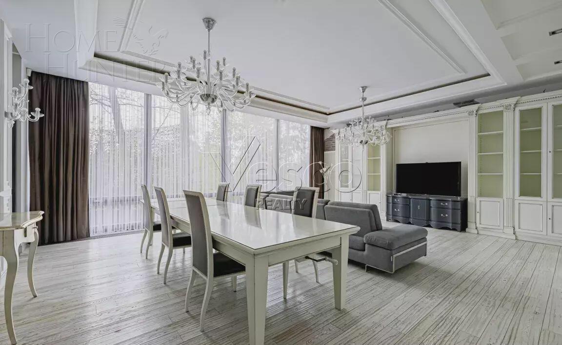 2-этажный таунхаус 430 м² с отделкой