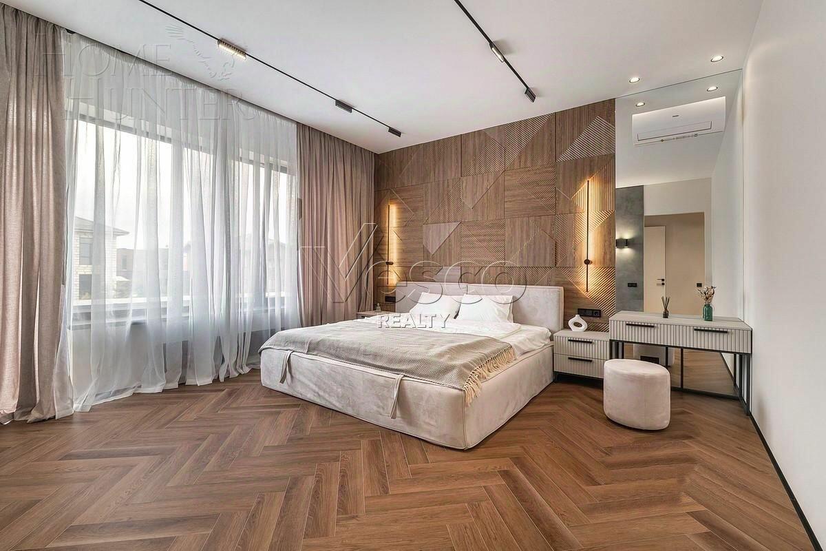 2-этажный коттедж 300 м² с отделкой