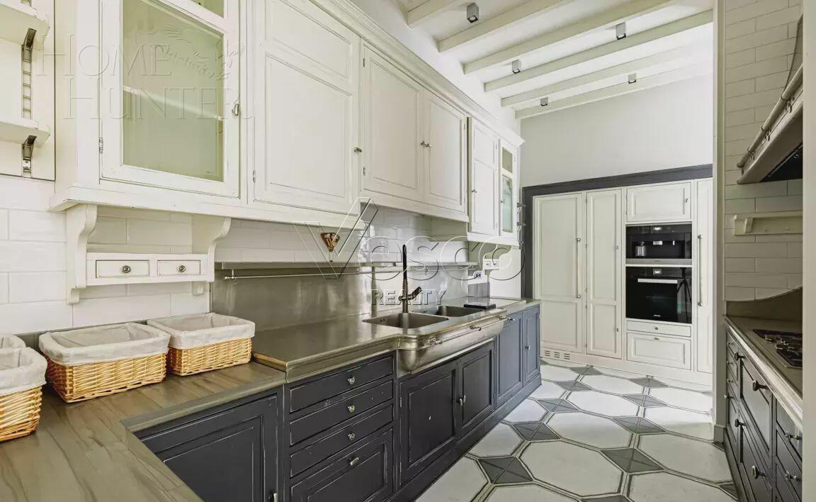 2-этажный таунхаус 430 м² с отделкой