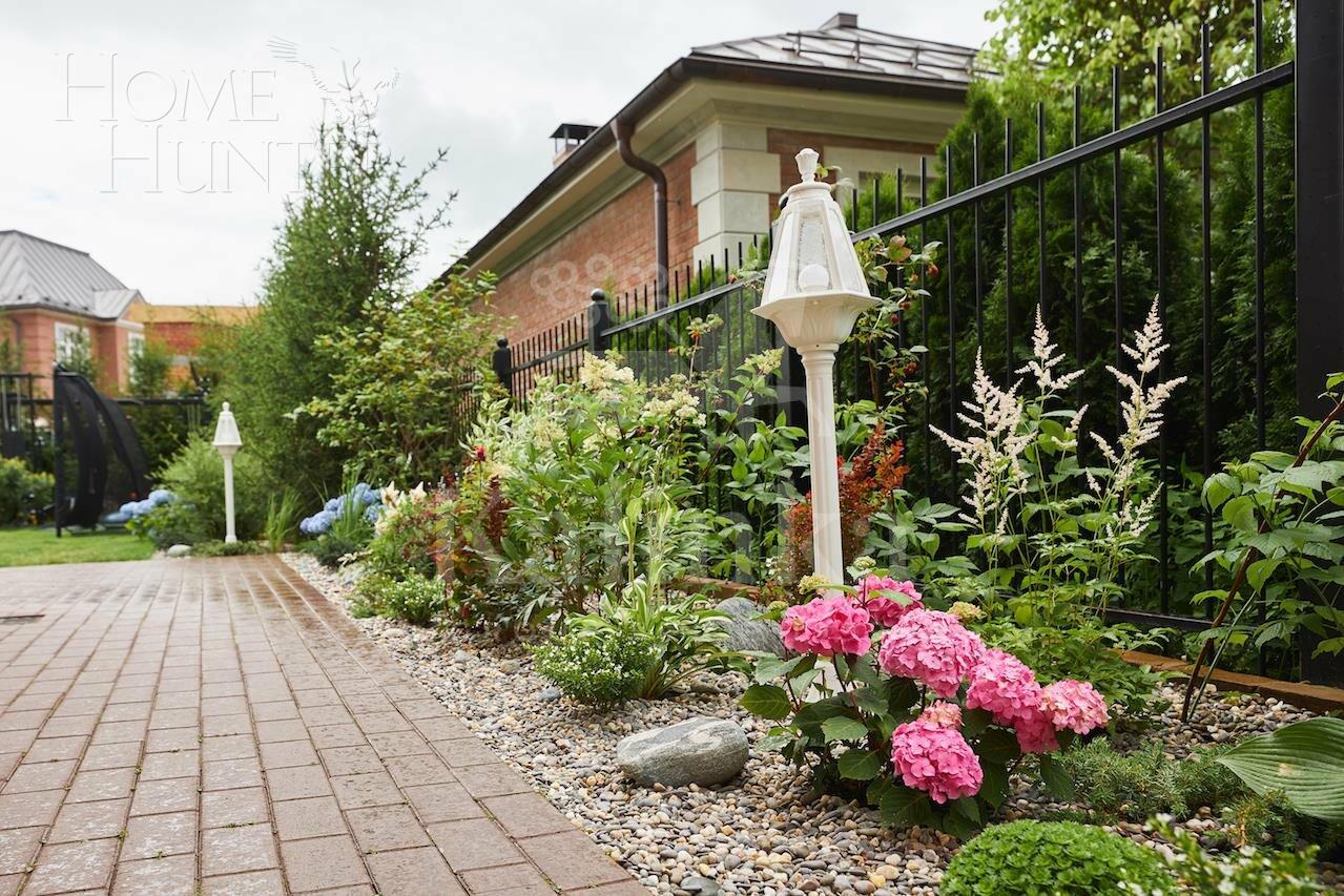 3-этажный коттедж 550 м² с отделкой