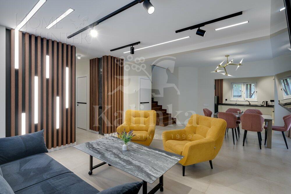 2-этажный коттедж 200 м² с отделкой