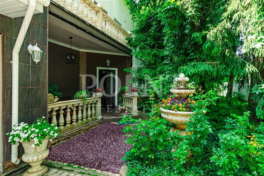 2-этажный коттедж 868 м² с отделкой