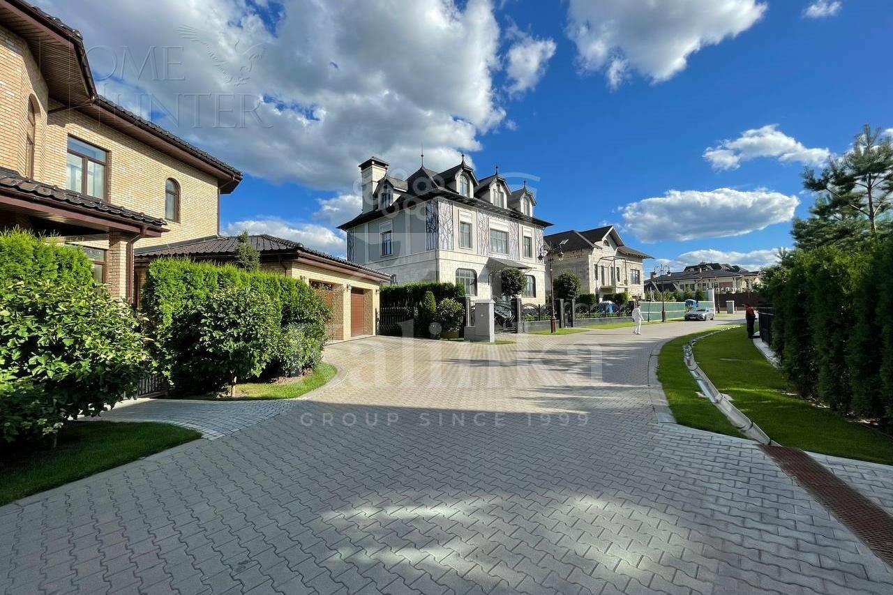 2-этажный коттедж 669 м² без отделки