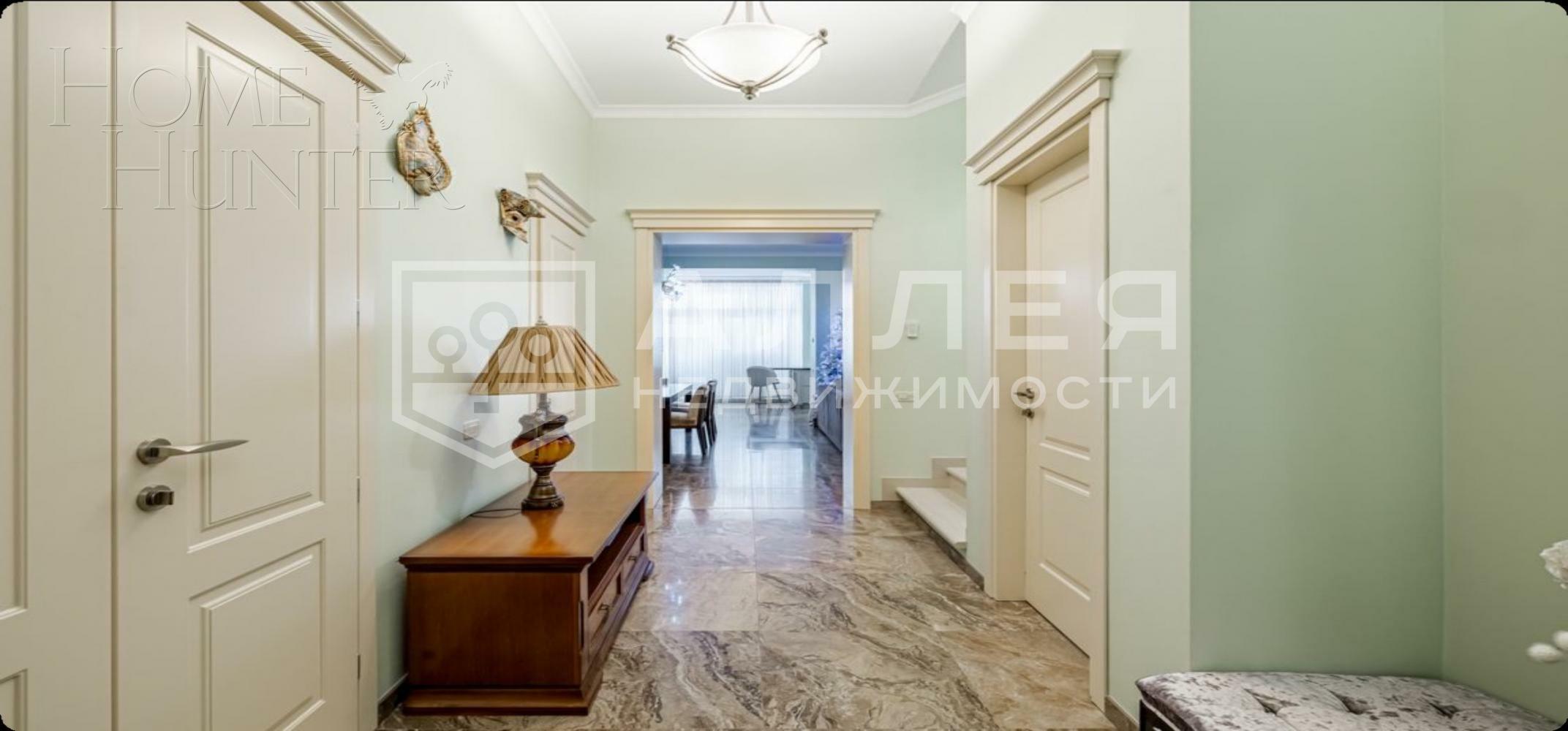 3-этажный таунхаус 275 м² с отделкой