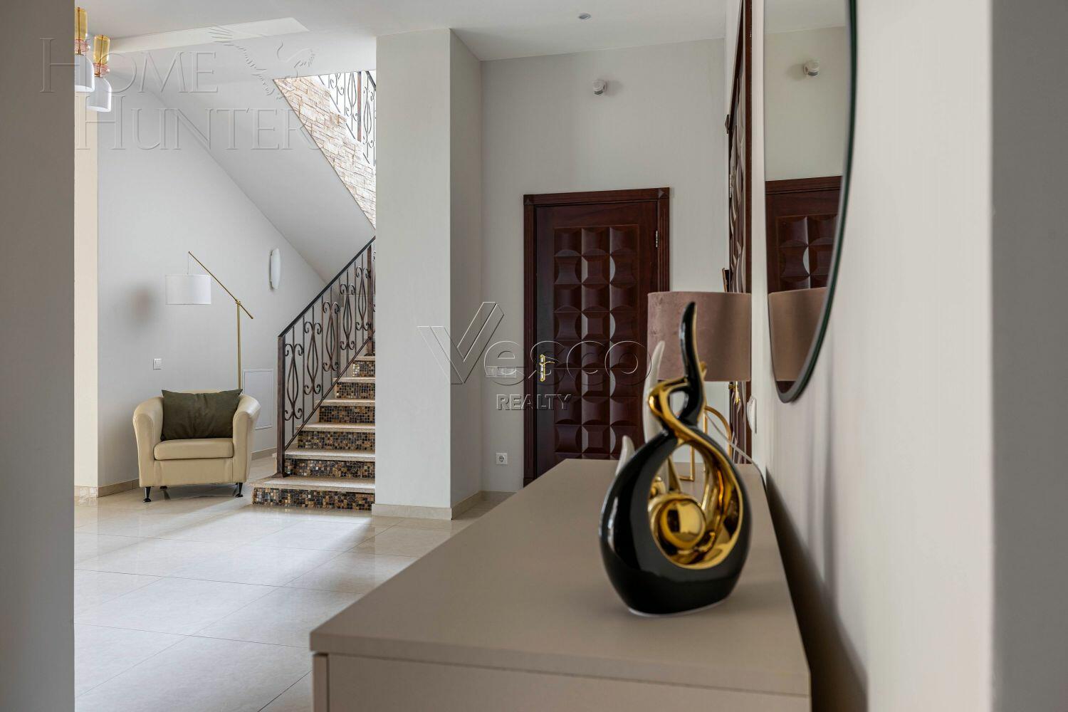 2-этажный коттедж 430 м² с отделкой