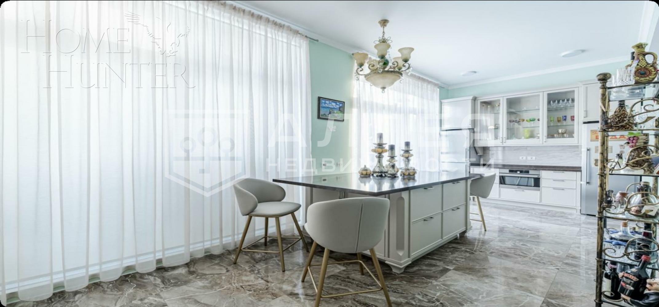 3-этажный таунхаус 275 м² с отделкой