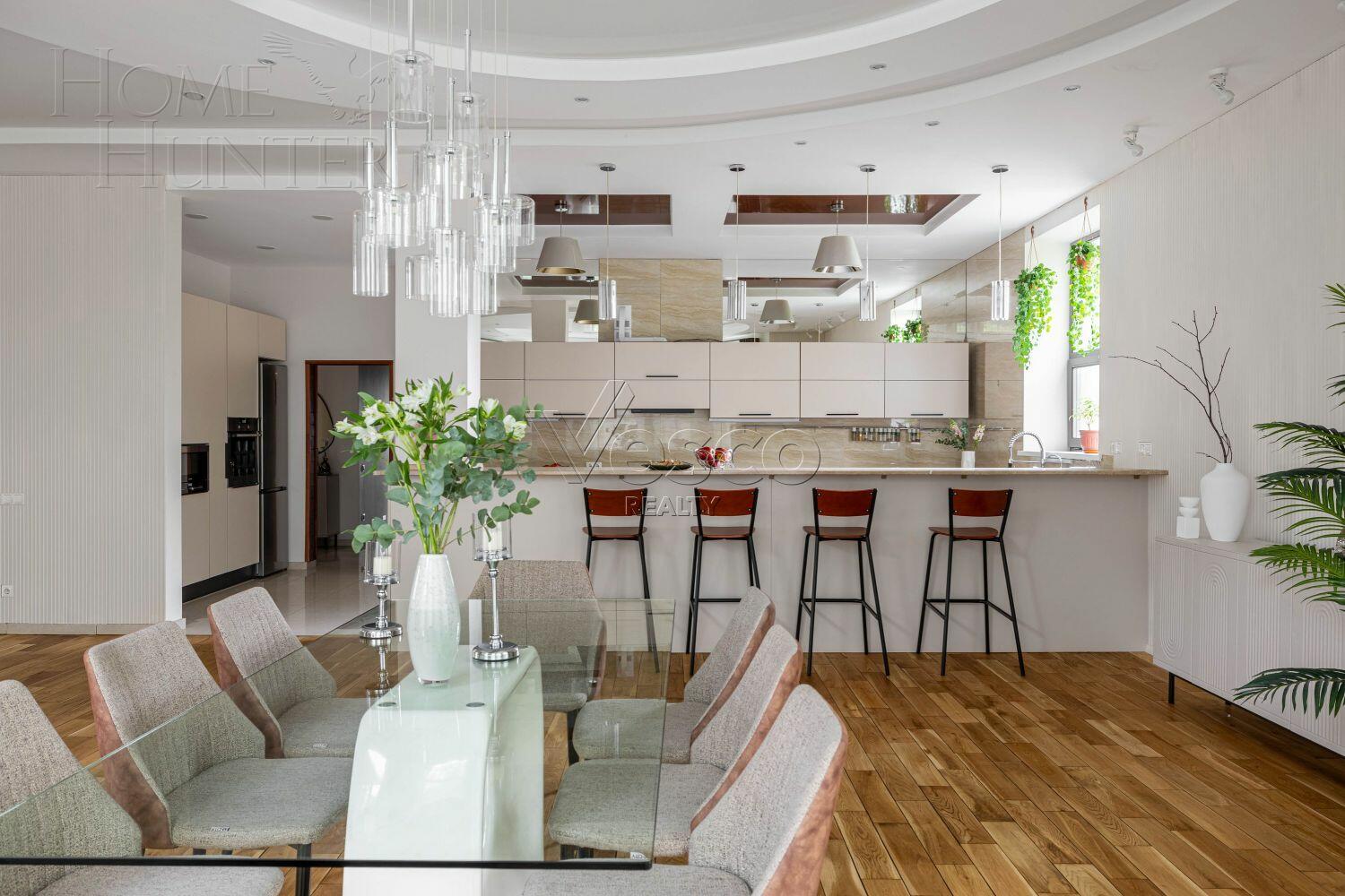 2-этажный коттедж 430 м² с отделкой