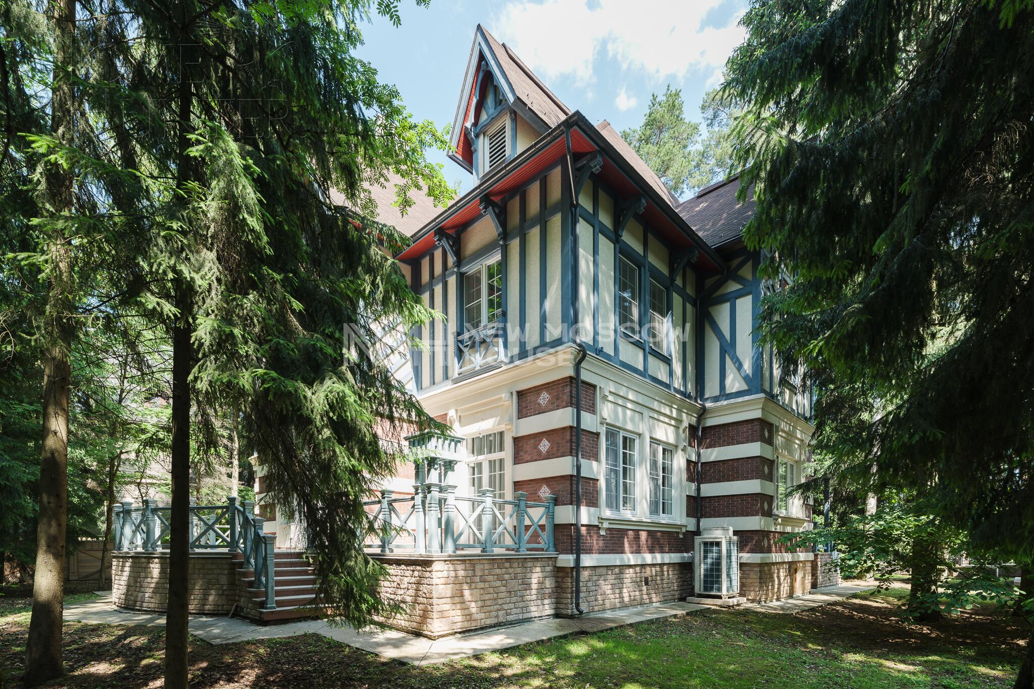 2-этажный коттедж 687 м² с отделкой