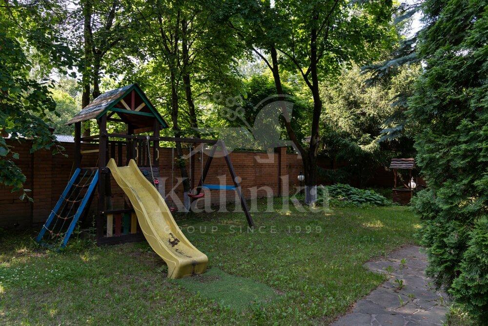 2-этажный коттедж 650 м² с отделкой