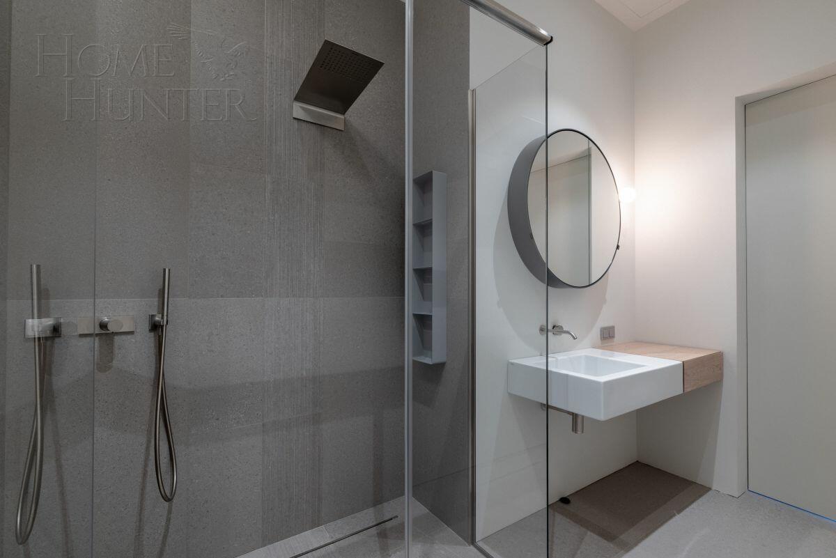 2-этажный коттедж 830 м² с отделкой