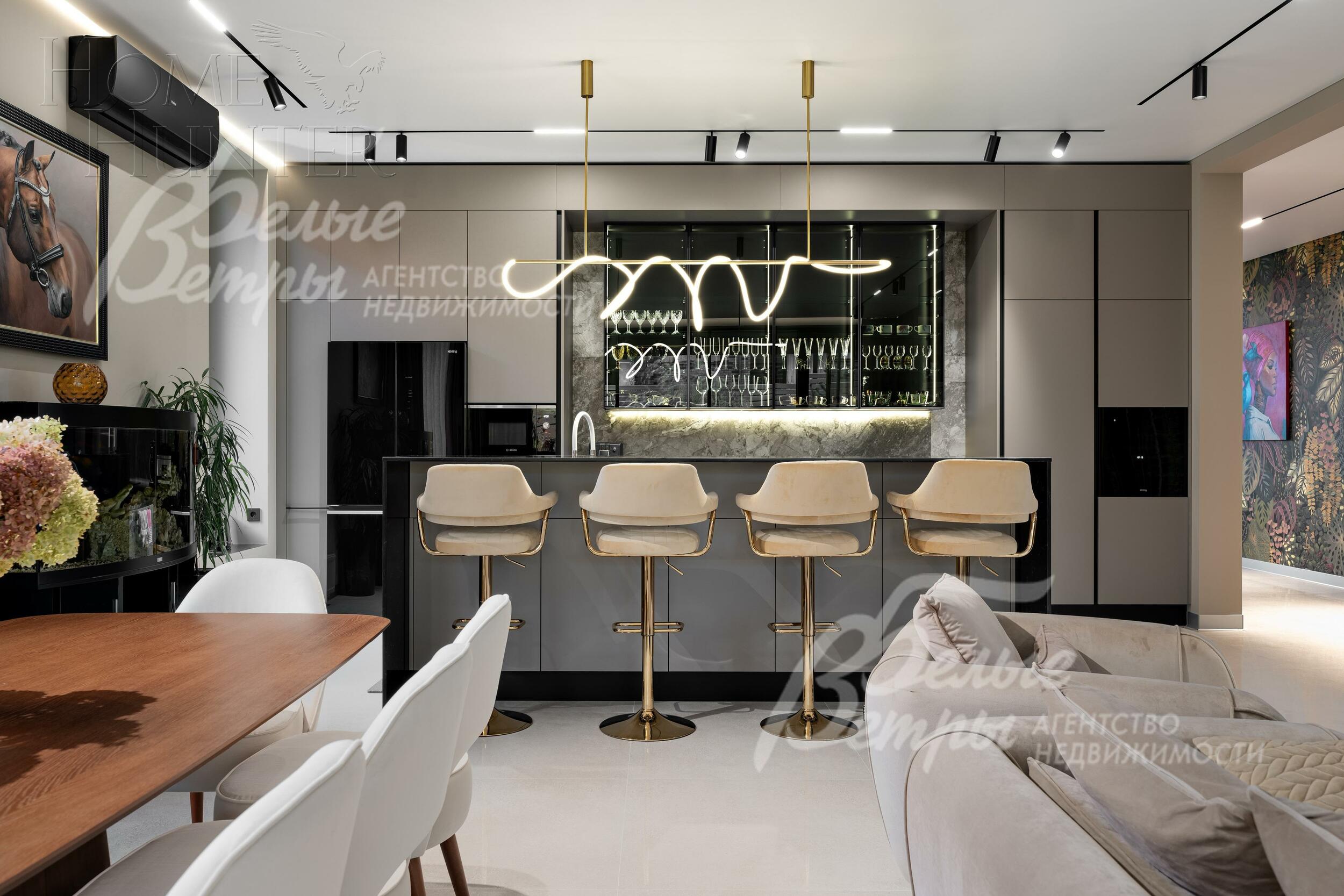 2-этажный коттедж 356 м² с отделкой