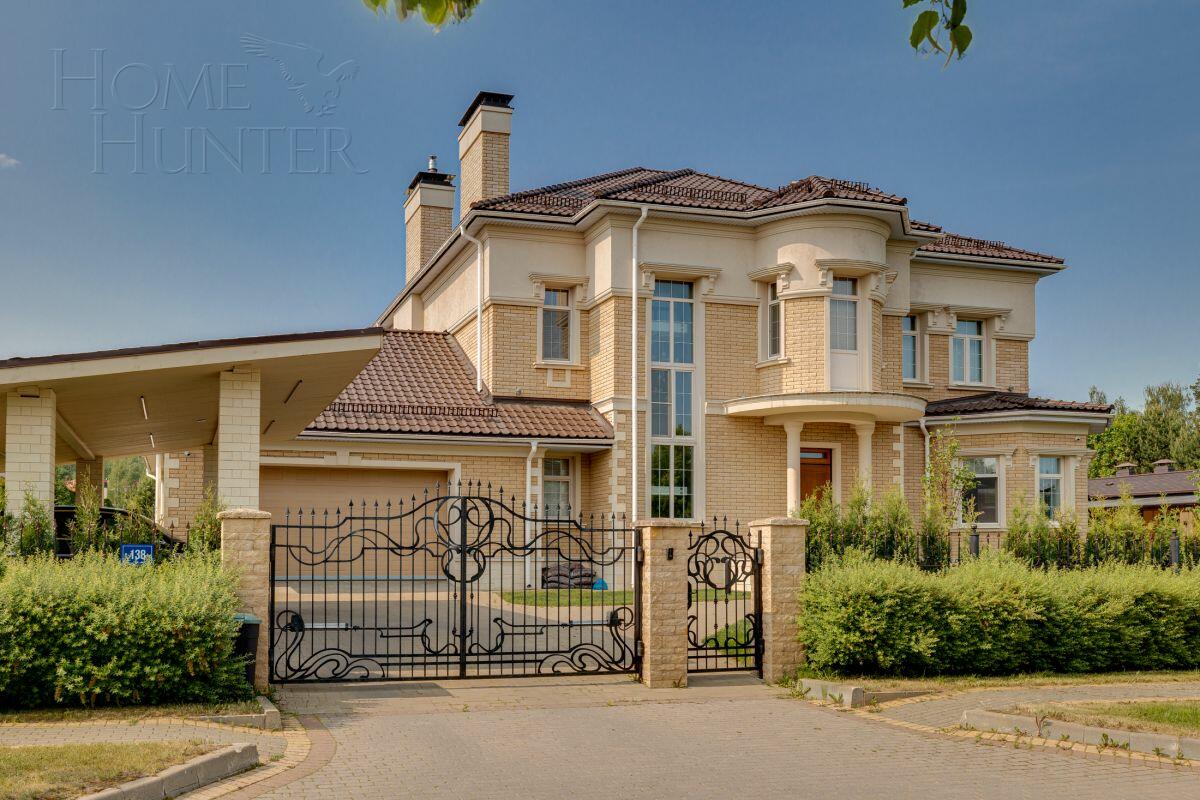 2-этажный коттедж 688 м² с отделкой