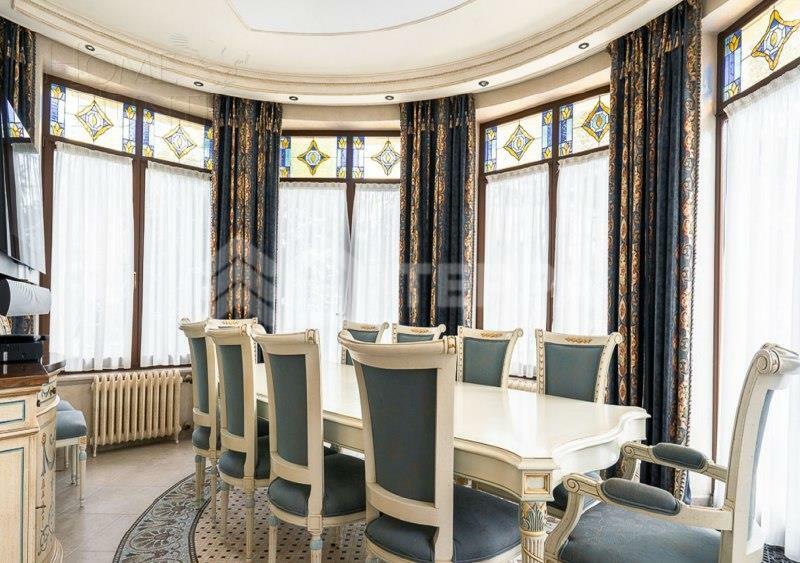 2-этажный коттедж 691.8 м² с отделкой