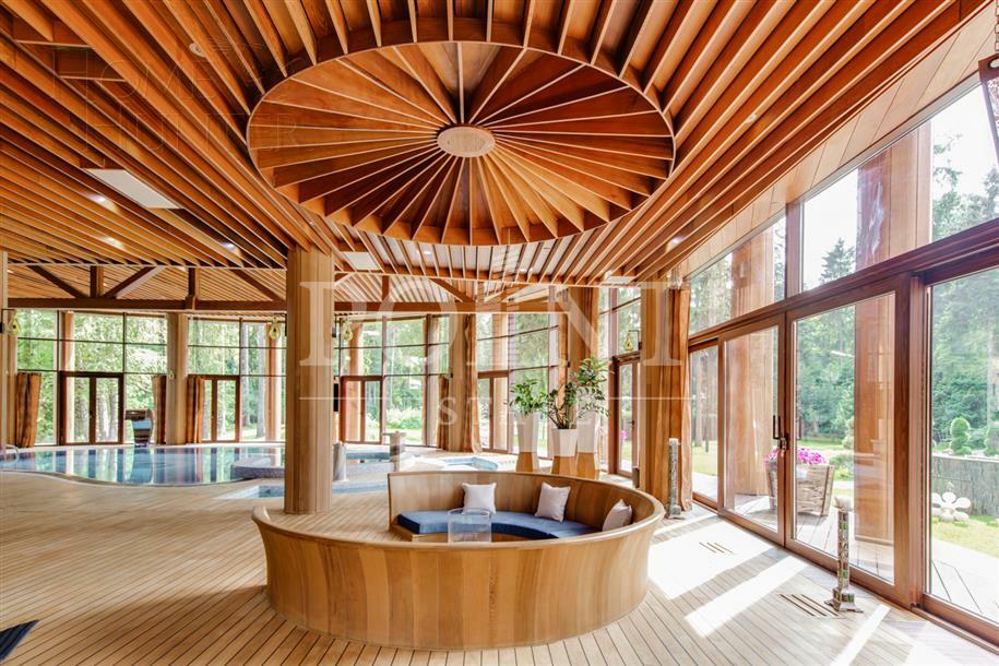 3-этажный коттедж 3 390 м² с отделкой