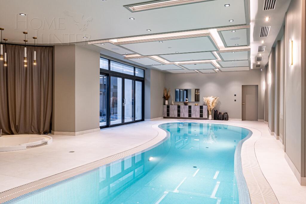 2-этажный коттедж 2 000 м² с отделкой